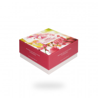 GIFT BOX 200 x 200 x 95mm - bell-shaped closure design rose